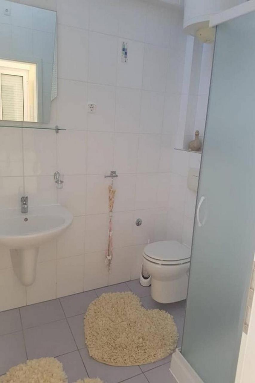 Apartments Javi - Free Private Parking トロギール エクステリア 写真